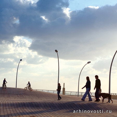 Мейлистс Кассиф Аркитектс (Mayslits Kassif Architects) обновили порт. Тель Авив, Израиль.