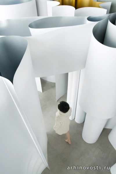 В Галерее Дизель Деним Аойяма (Diesel Denim Gallery Aoyama) в Токио дизайнеры из Кейко + Манабу (Keiko + Manabu) создали инсталляцию Форма Сердца (Heart of Shapes).