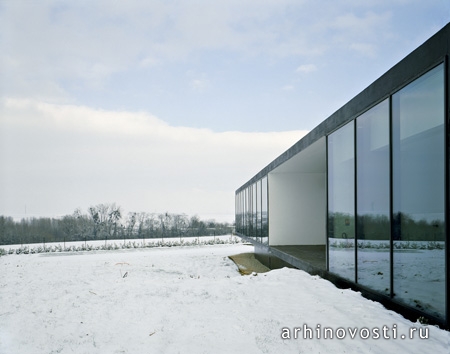 ЛАН Аркитекче (LAN Architecture) построили новый офис для Маршезини (Marchesini). Париж, Франция.