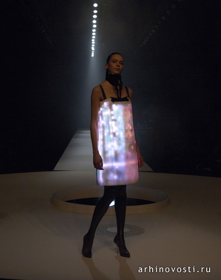 Выставка Хусейна Чалаяна (Hussein Chalayan) в лондонском Музее дизайна (Design Museum).