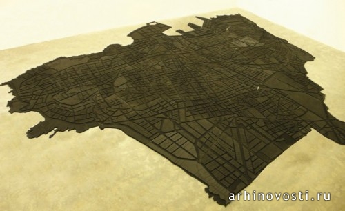 Бейрутский каучук (Beirut Caoutchouc), 2004 - 2008, автор Марван Рехмао (Marwan Rechmaoui), гравированная резина.
