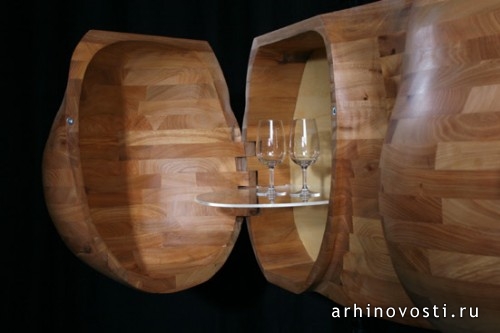Марио Филиппона (Mario Philippona), Сексуальная мебель (Sexy Furniture).