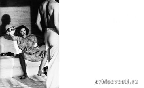 Испытание мужчины женщиной (Woman Examining Man), Сен-Тропе, 1975.