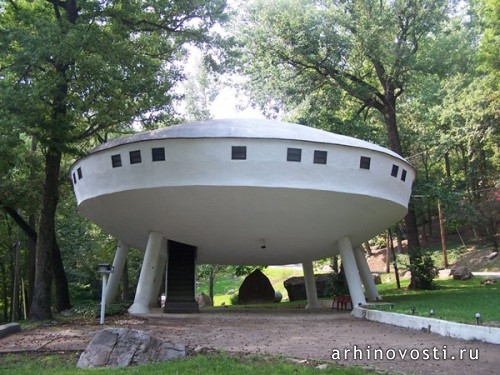 Дом - тарелка инопланетянина (UFO house), Чаттануга, Теннеси.