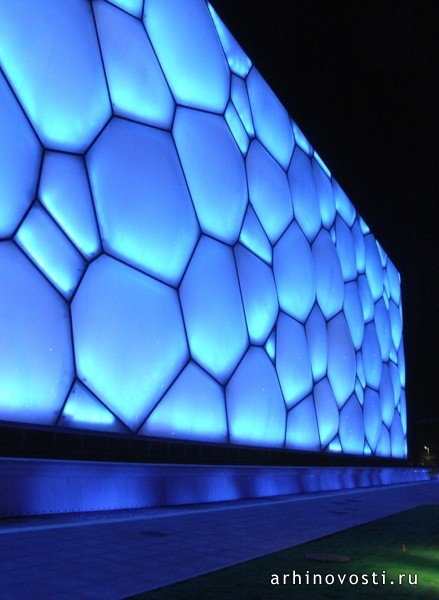 Водный куб (Watercube), Национальный плавательный центр (National Swimming Centre), проект ПТВ Аркитектс (PTW Architects) совместно с Китайской государственной корпорацией строительства и инженерии (China State Construction & Engineering Corporation) Водный куб (Watercube), Национальный плавательный центр (National Swimming Centre), проект ПТВ Аркитектс (PTW Architects) совместно с Китайской государственной корпорацией строительства и инженерии (China State Construction & Engineering Corporation)