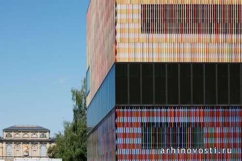 Здание Музея Брэндхост (Museum Brandhorst) в Мюнхене. Здание Музея Брэндхост (Museum Brandhorst) в Мюнхене.