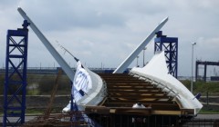 Пешеходный мост в городе Кнокке (Knokke Footbridge), автор проекта Ней и Партнерс (Ney & Partners), Бельгия.