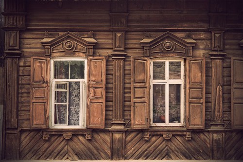 Сибирские деревянные дома. Иркутская область, Россия.