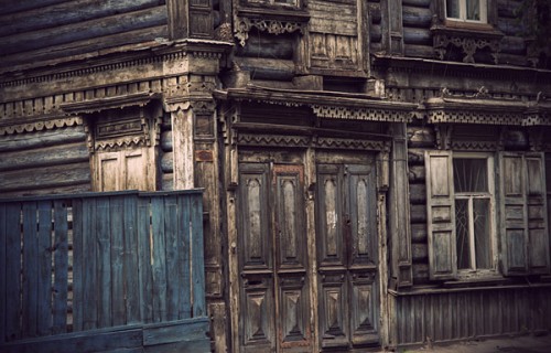 Сибирские деревянные дома. Иркутская область, Россия. Сибирские деревянные дома. Иркутская область, Россия.