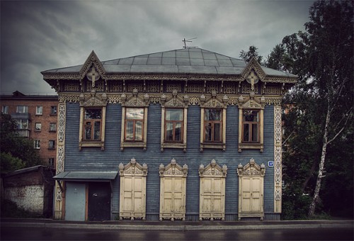 Сибирские деревянные дома. Иркутская область, Россия.