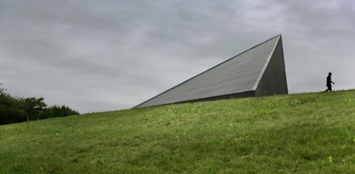 БТЕК (BTEK), международный центр технологий, проект архитектурного бюро ЭйСиИксТи (ACXT).