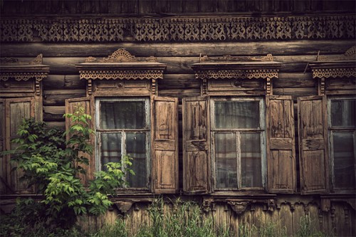 Сибирские деревянные дома. Иркутская область, Россия.