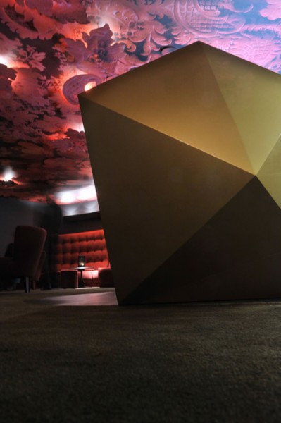 Дизайн интерьера для пятизвездочного отеля Софитель Лион Беллекёр (Sofitel Lyon Bellecour), автор проекта Патрик Норге (Patrick Norguet).