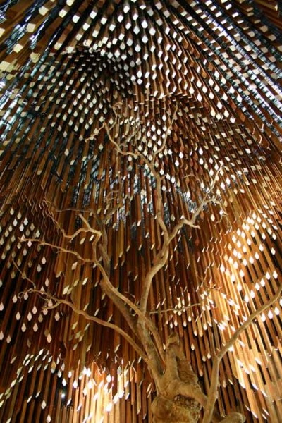 Компания М3аркитекче (M3architecture), бюро Брайэн Хупер Аркитект (Brian Hooper Architect), мемориал "Дерево знаний" (Tree of Knowledge). Компания М3аркитекче (M3architecture), бюро Брайэн Хупер Аркитект (Brian Hooper Architect), мемориал "Дерево знаний" (Tree of Knowledge).