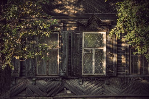 Сибирские деревянные дома. Иркутская область, Россия.