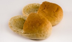 Р энд Е Праспалиаускас (R&E Praspaliauskas), хлебная обувь (Bread Shoes).
