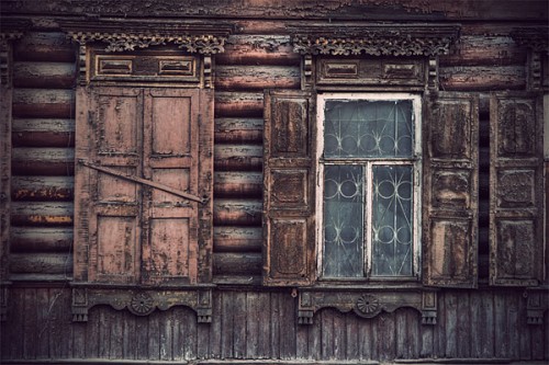 Сибирские деревянные дома. Иркутская область, Россия.