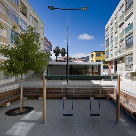 Комплекс кафе + Навес (Shadow Surface), проект бюро Ательемоб (Ateliermob). Комплекс кафе + Навес (Shadow Surface), проект бюро Ательемоб (Ateliermob).