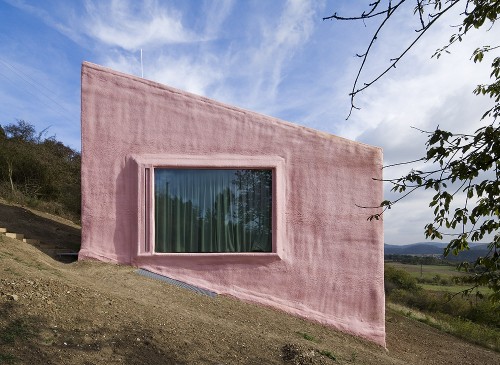 Проект студии Щепка Аркитекти (Sepka Architekti), жилой дом на склоне холма.