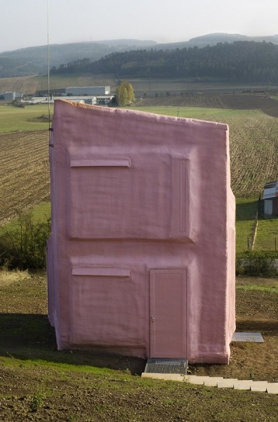 Проект студии Щепка Аркитекти (Sepka Architekti), жилой дом на склоне холма.