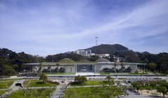Новое здание Калифорнийской Академии Наук (California Academy of Sciences), архитектор Ренцо Пьяно (Renzo Piano), Сан Франциско, Америка.