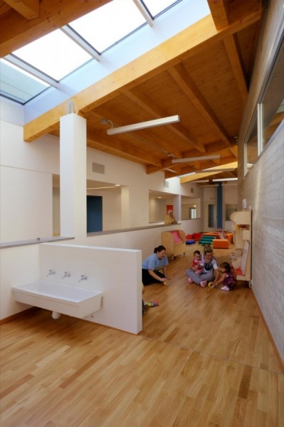 Студия СиСиДи (ccd studio), детский садик "Барбапапа" (Barbapapà), Винола Маре, Италия.