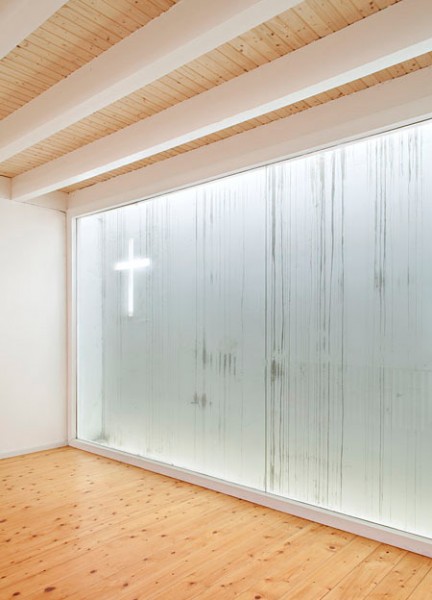 Часовня Святой Колумбины (Sta Columbina Chapel), автор проекта Луис Феррейра Родригез (Luis Ferreira Rodrigues), Португалия.