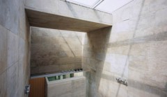 "Лэд Мьюзишн Нагойя" (Lad Musician Nagoya), здание для центрального магазина одежды престижной марки, проект студии "Основной дизайн" (General Design), Нагойя, Япония.