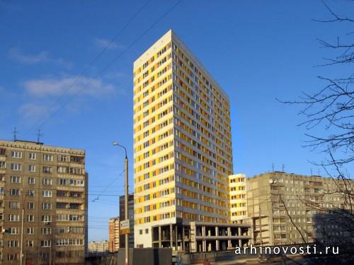 8-й Рейтинг архитектуры Нижнего Новгорода. Россия. Жилой дом на Мещерском озере, "Белое озеро", проект Юрия Болгова, Александра Гребенникова,  Нижний Новгород.