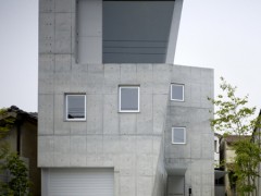 Проект Масаширо Киношита (Masahiro Kinoshita), жилой дом "Обсерватория Химейи" (Himeji Observatory House), Химейи, Япония.