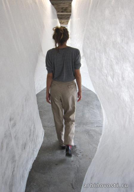 Спейс Опера Форм (SpaceOperaForm), инсталляция "Белый выход" (WhiteOut), Халлайн, Австрия. Спейс Опера Форм (SpaceOperaForm), инсталляция "Белый выход" (WhiteOut), Халлайн, Австрия.