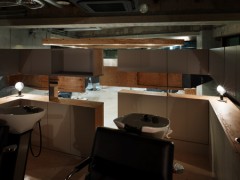 Дизайн интерьера салона красоты, проект Саппоуз Дизайн Оффис (Suppose Design Office), Хирошима, Япония.