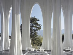 Комплекс "Термальные ванны Тамина" (Tamina Thermal Baths),проект бюро Смоленики энд Партнер Аркитектур (Smolenicky & Partner Architektur), Бад-Рагац, Швейцария.