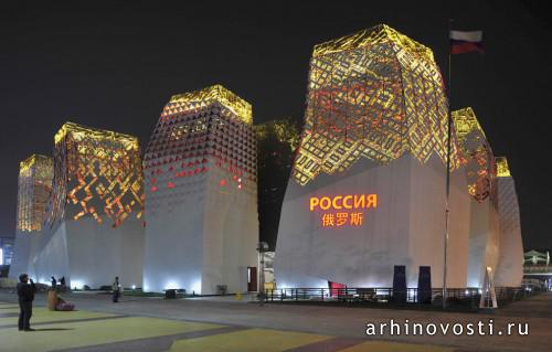 Вид ночью, павильон России, Всемирная выставка в Шанхае (World Expo 2010), Китай.