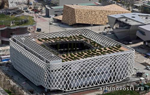 Павильон Франции, перед открытием Всемирной выставки в Шанхае (World Expo 2010), Китай.