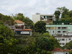 Жилой дом, проект SPBR Arquitetos (СПБР Аркитетос), Санта-Тереза, Бразилия.