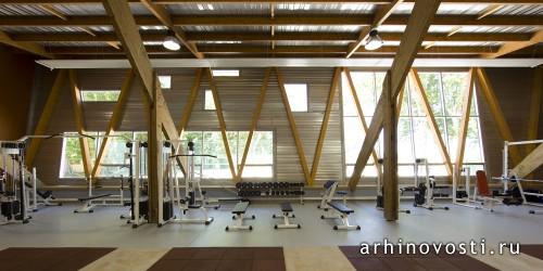 Спортивный комплекс, проект Лоренс и Лусто (Laurens & Loustau Architects), Тулуза, Франция.