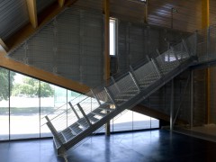 Спортивный комплекс, проект Лоренс и Лусто (Laurens & Loustau Architects), Тулуза, Франция.
