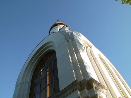 Часовня Петра и Феврония, проект ООО «Студия архитектуры», главный архитектор Копылов Олег Вадимович, заказчик и застройщик проекта ООО "Мегаполис", Калининград, Россия.