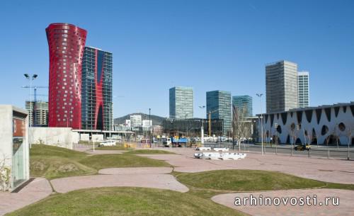 Башни Порта Фира (Porta Fira Towers), проект Тойо Ито (Toyo Ito) и "б720 Аркитектос" (b720 Arquitectos), Барселона, Испания. Башни Порта Фира (Porta Fira Towers), проект Тойо Ито (Toyo Ito) и "б720 Аркитектос" (b720 Arquitectos), Барселона, Испания.