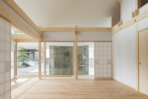 Реконструированный храм Чушин-йи (Chushin-ji), проект бюро Кацуширо Миямото энд Ассошиэйтс (Katsuhiro Miyamoto & Associates), Нагано, Япония.