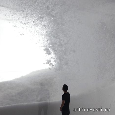 Снег Токуйна Йошиоки (Tokujin Yoshioka). Токио, Япония.