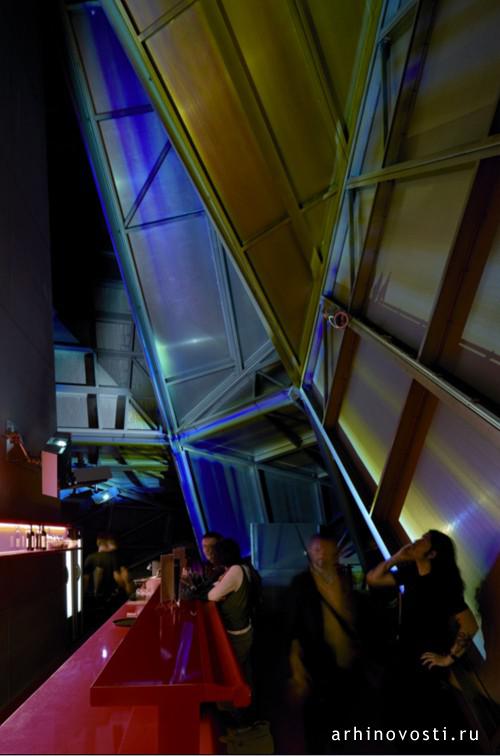 Павильон 21 МИНИ опера (Pavilion 21 MINI Opera Space), проект бюро Кууп Химмельблау (Coop Himmelblau), Мюнхен, Германия.