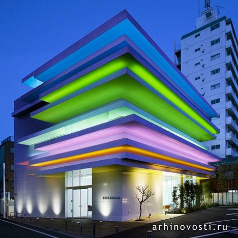 Филиал Банка Сугамо Шинкин (Sugamo Shinkin Bank) от Эммануэль Муро (Emmanuelle Moureaux). Токио, Япония.