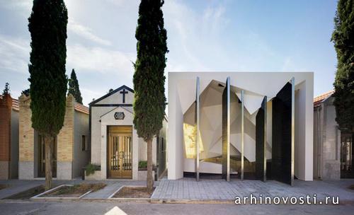 Склеп от Clavel Arquitectos. Мурсия, Испания.