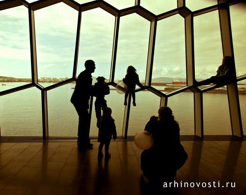 Концертный зал Harpa от Henning Larsen Architects. Рейкьявик, Исландия.