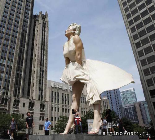 Marilyn Forever - статуя Мэрилин Монро