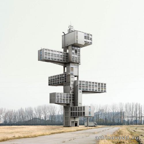 http://www.arhinovosti.ru/wp-content/uploads/2011/12/Filip-Dujardin-1-500x500.jpg