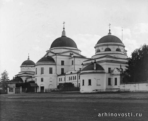 Ново-Тихвинский женский монастырь в Екатеринбурге