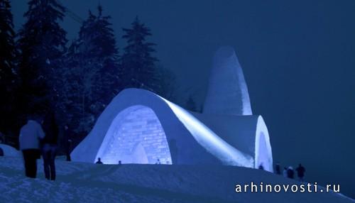 Церковь из снега от Koeberl Doreinger Architekten Passau. Миттерфирмиансройт, Германия.